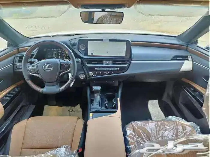 لكزس ES 350 موديل 2025 سعودى 15