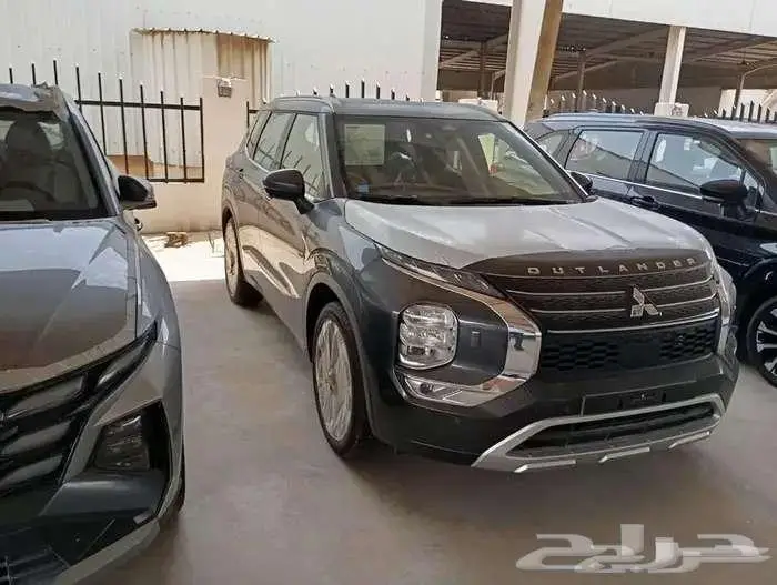 متسوبيشي اوتلاندر ليمتد فل كامل 2025 1