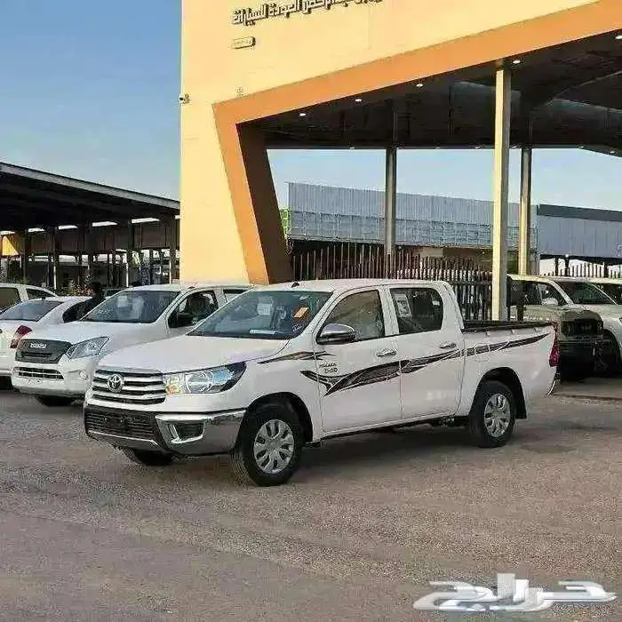 تويوتا هايلوكس غمارتين GL 2025 0