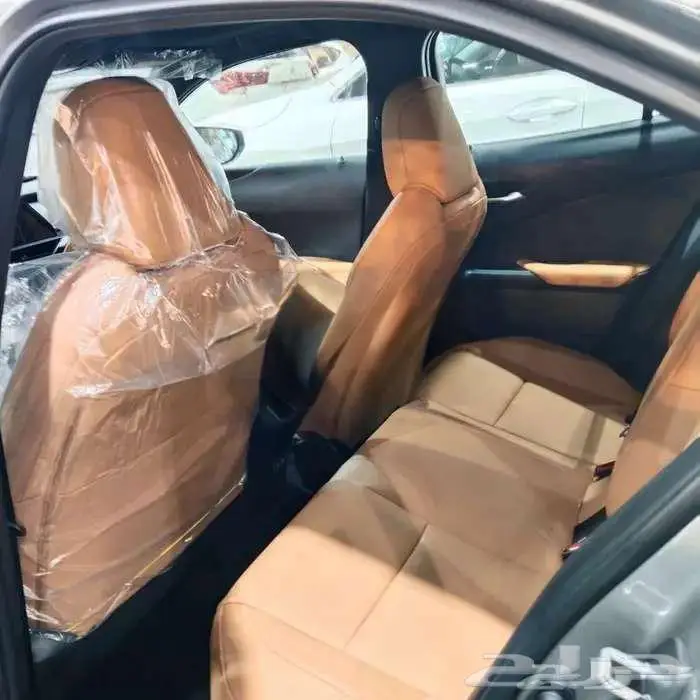 لكزس  UX 300.AH موديل 2025 حبه فقط 17