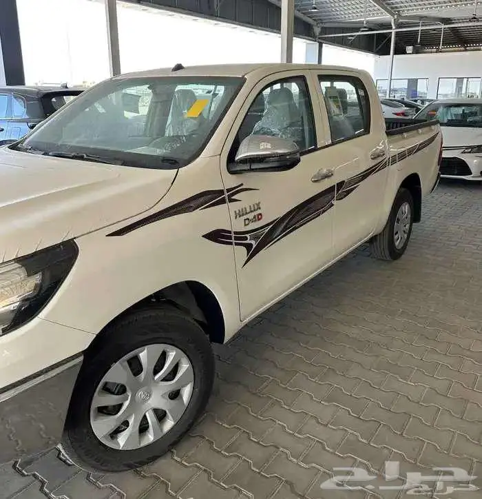 تويوتا هايلكس غمارتين ديزل بدون دبل - toyota hilux diesel 4