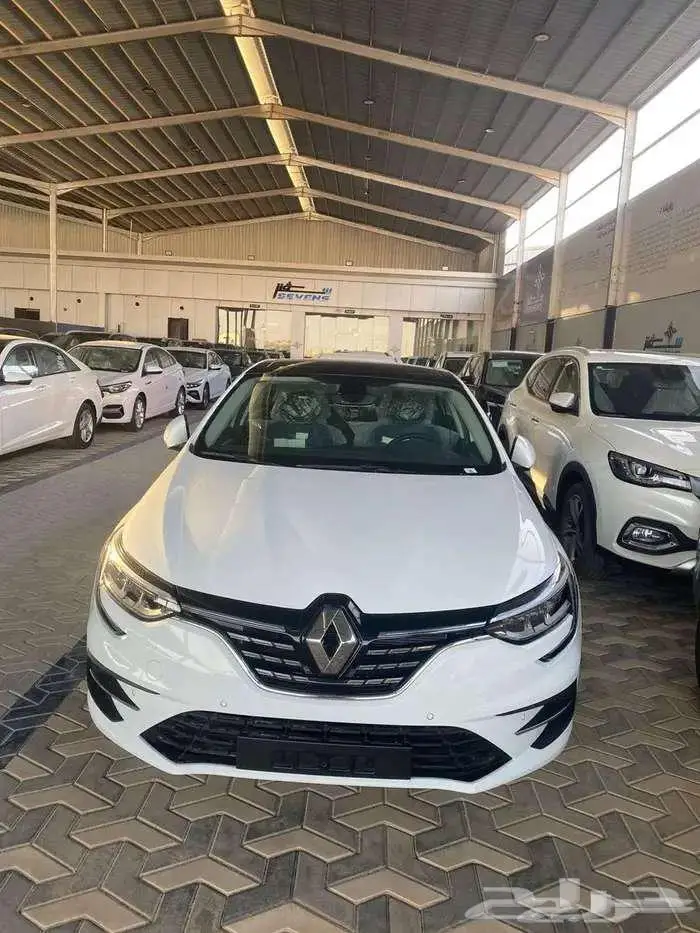 عرض على الرينو ميجان نص فل 2024 بكمية محدودة 4