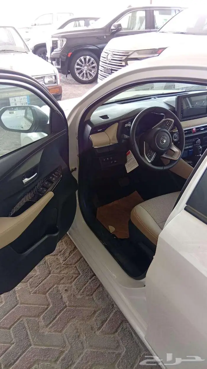 تويوتا يارس YX2026 ابيض فل كامل 3