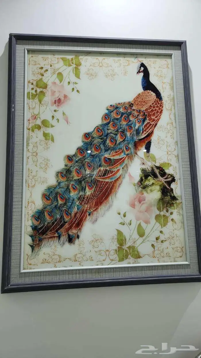 طاولة و العاب و شاشه للبيع 1