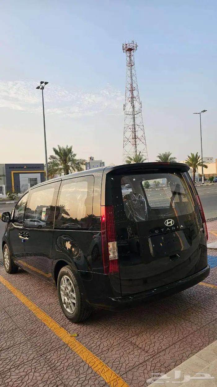 هونداى ستاريا ديزل 9 راكب ناغى 2025 11