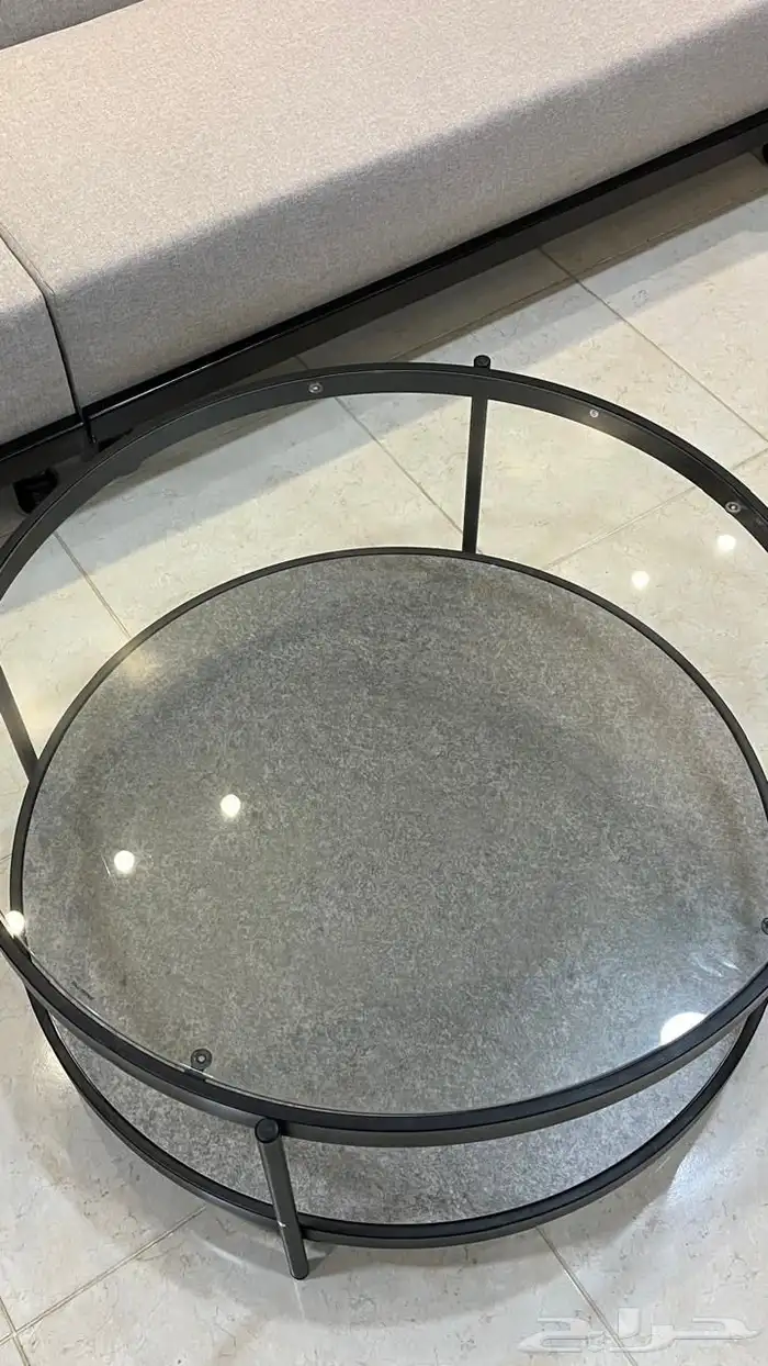 طاولة زجاج للبيع 1