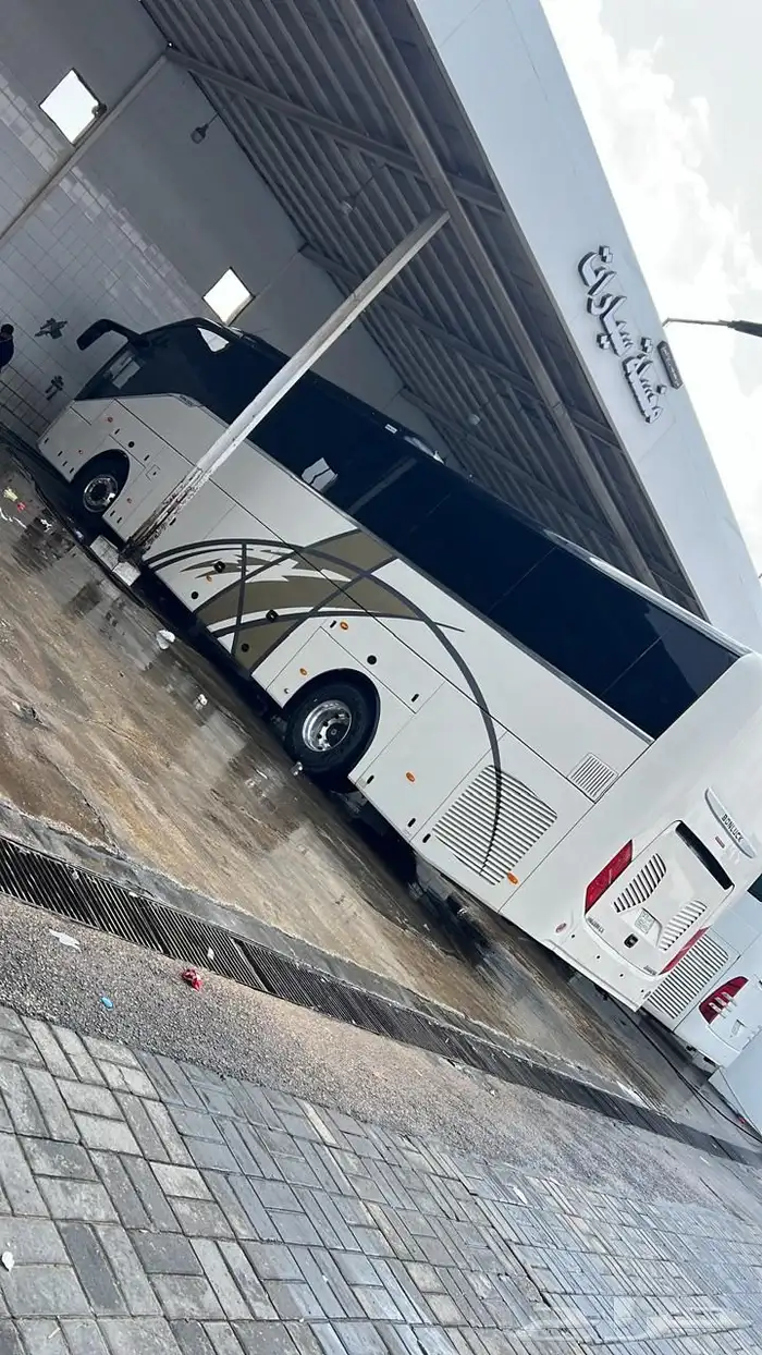 اجار باصات 49 راكب مع السائق في الرياض 0