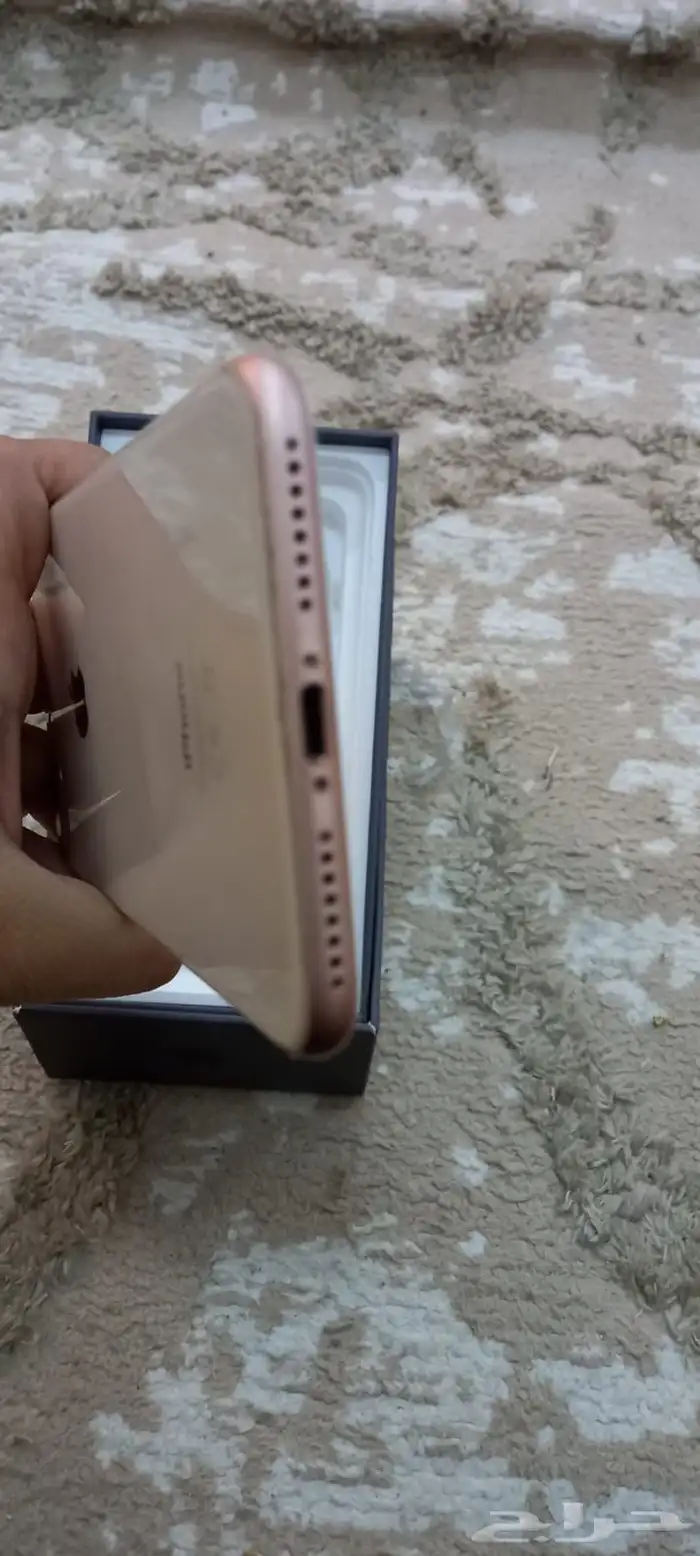ايفون iPhone 8 Plus 3