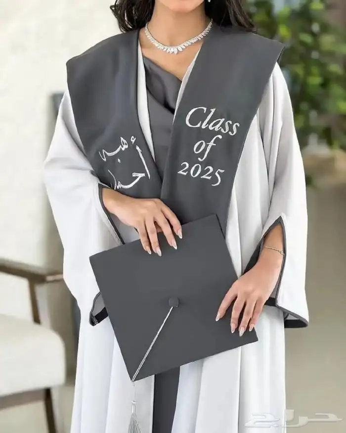 عبايات تخرج تفصيل تطريز ارواب تخرج وشاحات تخرج 4