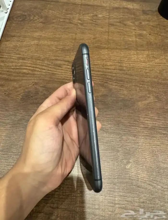 ايفون 11 عادي وكاله مانفك بطاريه75 خالي من الخدوش 3