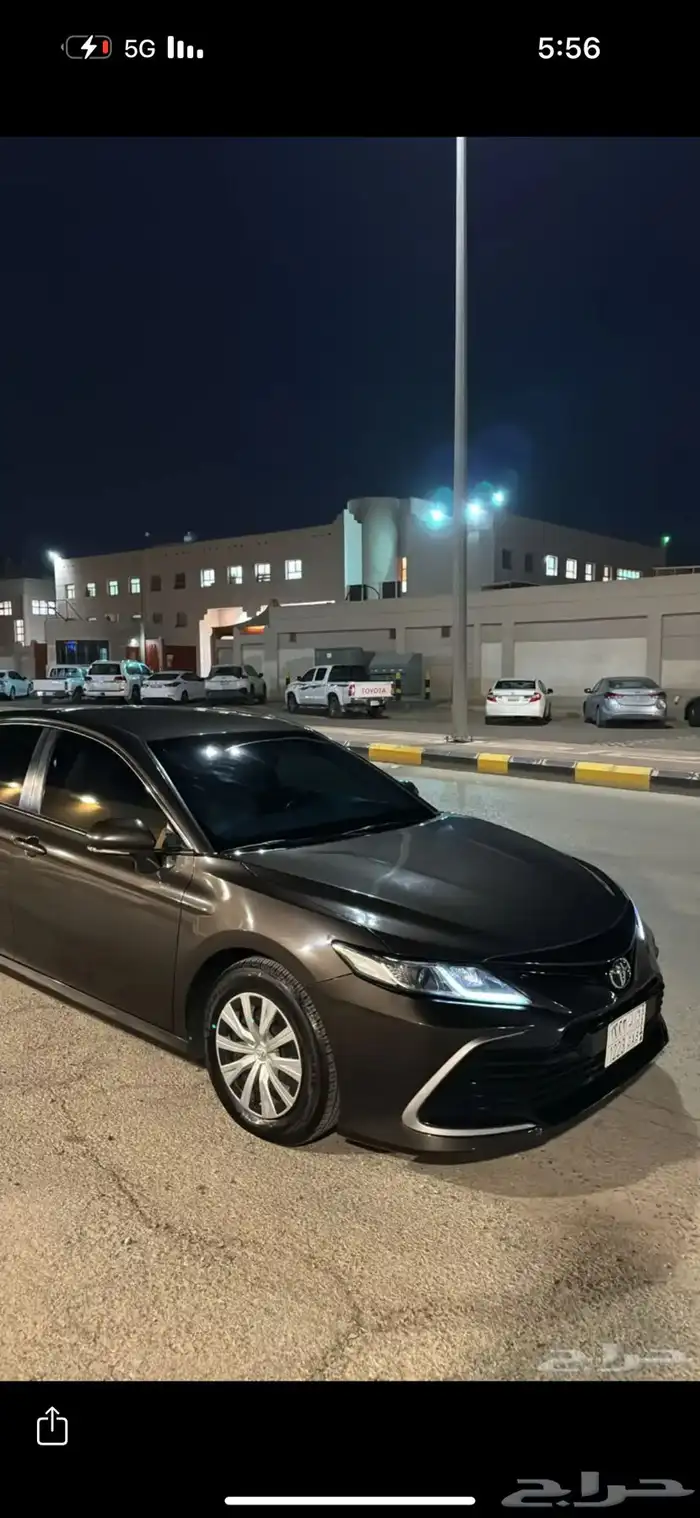 للبيع كامري 2021 عودي غامق - وارد الساير . 1