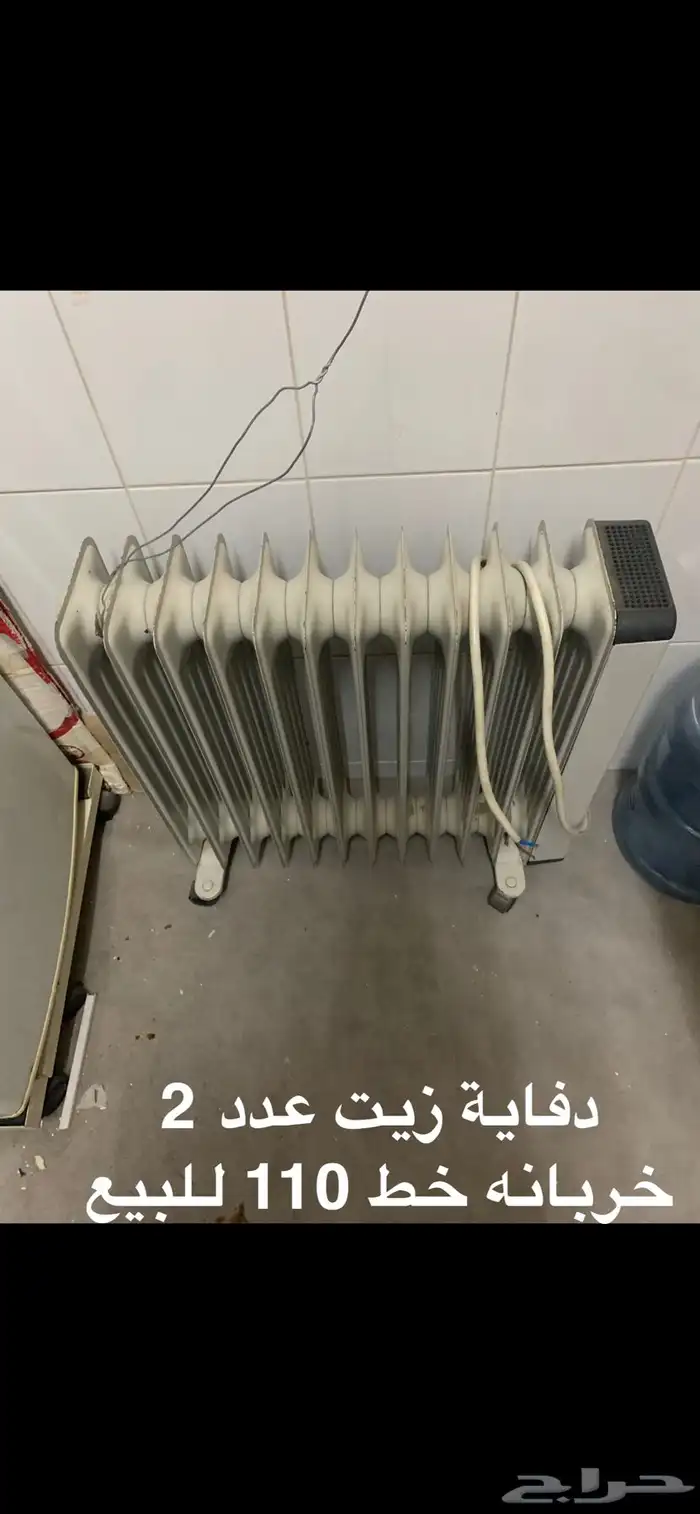 مكيف شباك و دولاب و جلسه ارضية و طاولة تلفزيون 5