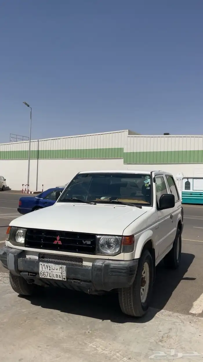باجيرو 2001 8