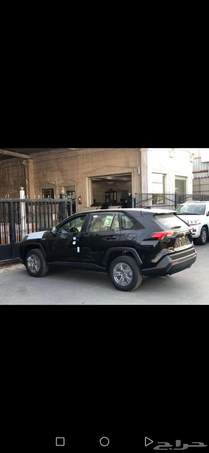 تويوتا راف فور استاندر بدون دبل 2025 أسود 2