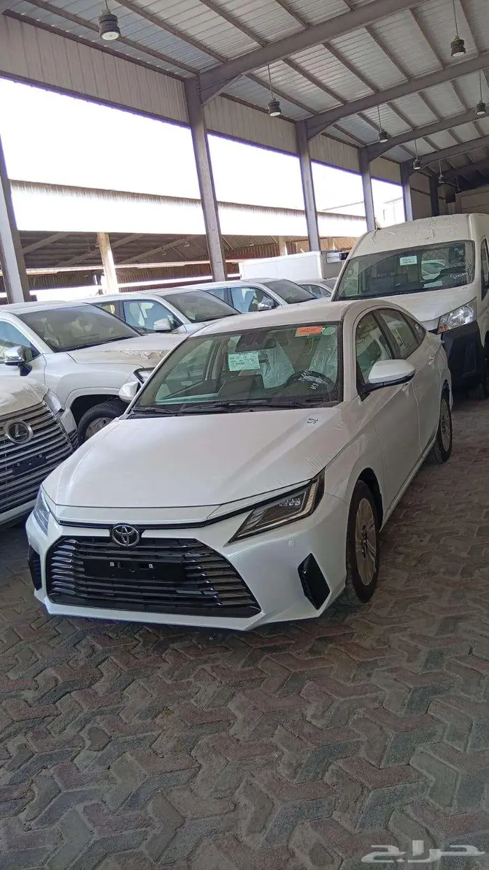 تويوتا يارس YX2026 ابيض فل كامل 0