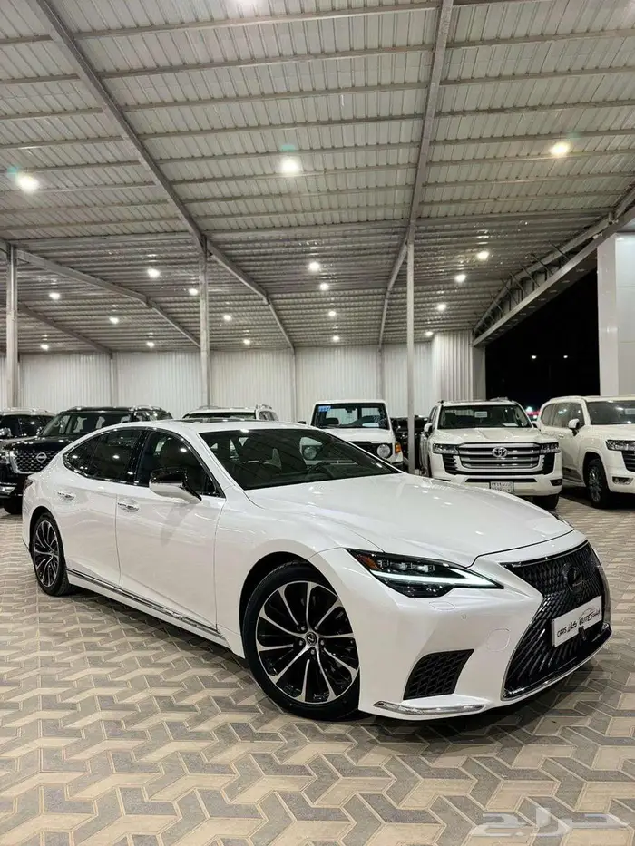 لكزس LS350 موديل 2021 1