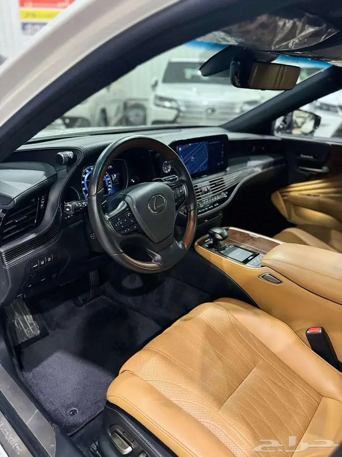 لكزس LS350 موديل 2021 9