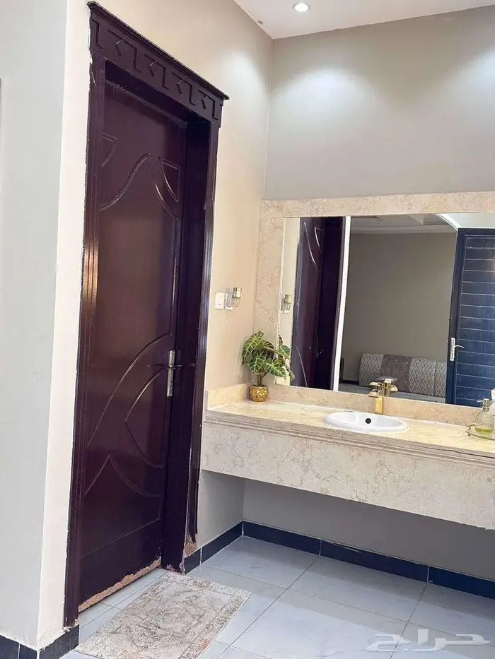 فيلا فاخرة للايجار بحي طويق 4