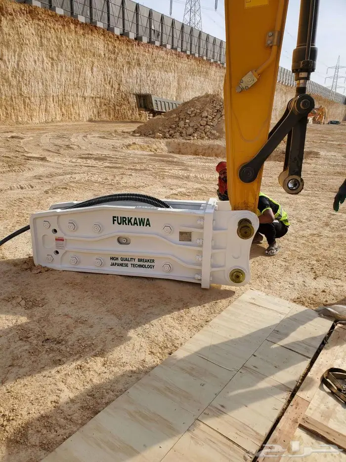 دقاق- شاكوش - حفار 7