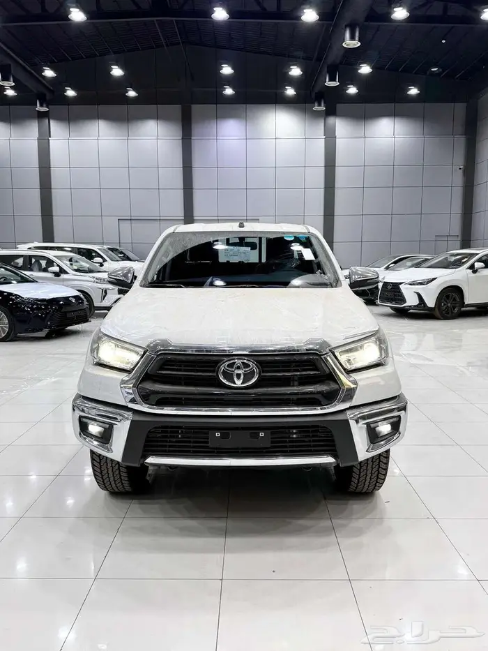 تويوتا هايلوكس غمارتين SGLX ديزل فل 2400 سعودي 2025 0