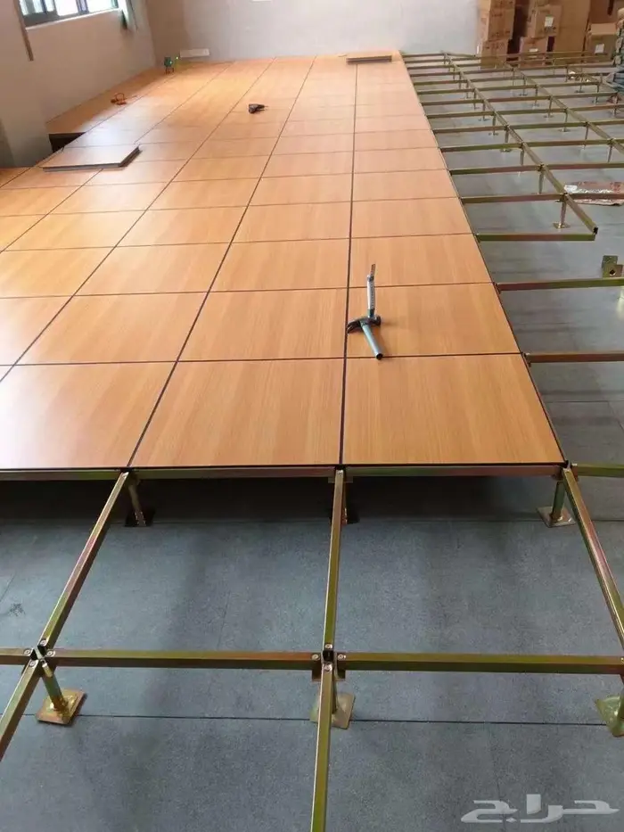 Raised floor أرضية مرتفعة 6
