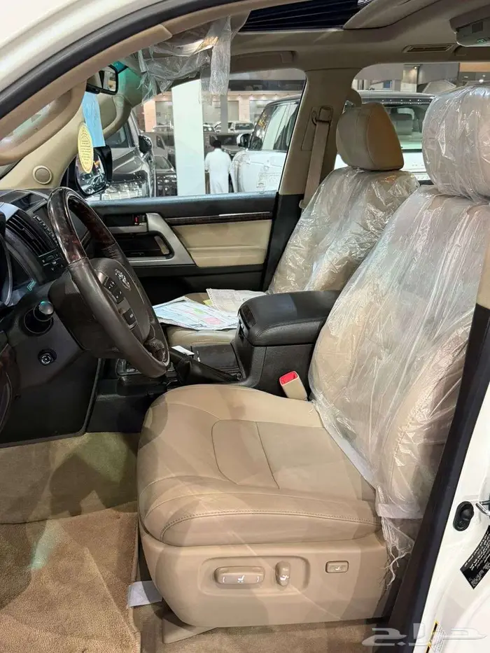 للبيع جيب VXR 2010 سعودي عداد قليل ( مخززنه ) 42