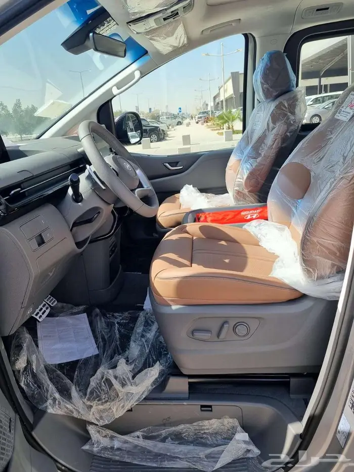 هونداي ستاريا لاكجري 7راكب موديل 2025 3