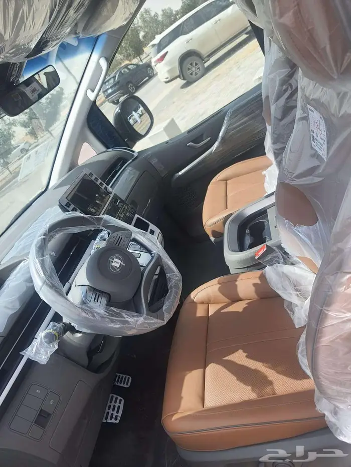 هونداي ستاريا لاكجري 7راكب موديل 2025 4