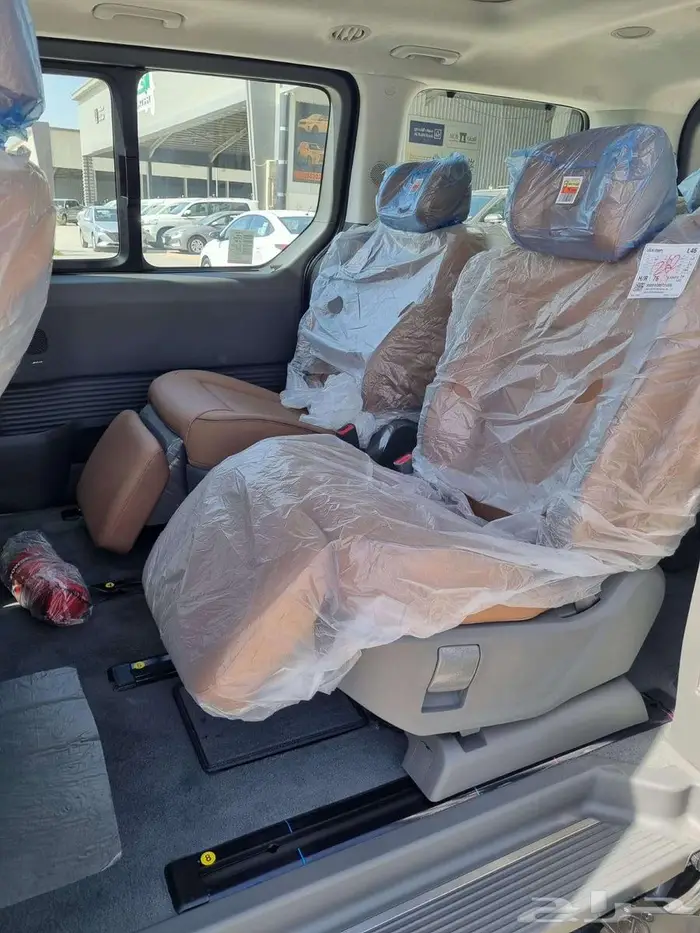 هونداي ستاريا لاكجري 7راكب موديل 2025 6