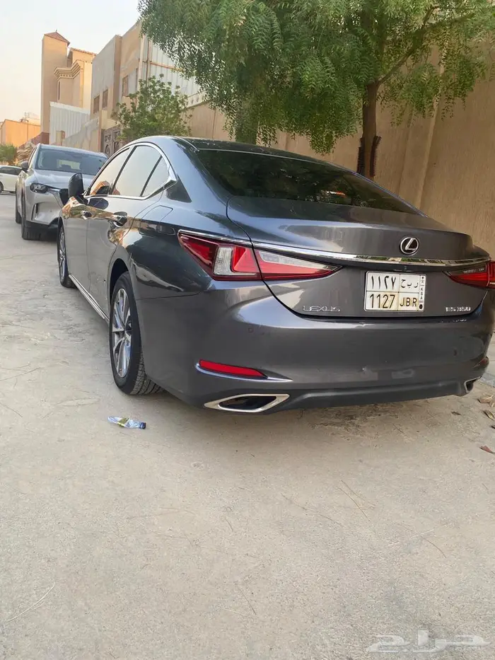 لكزس 2022 خليجي v6 14