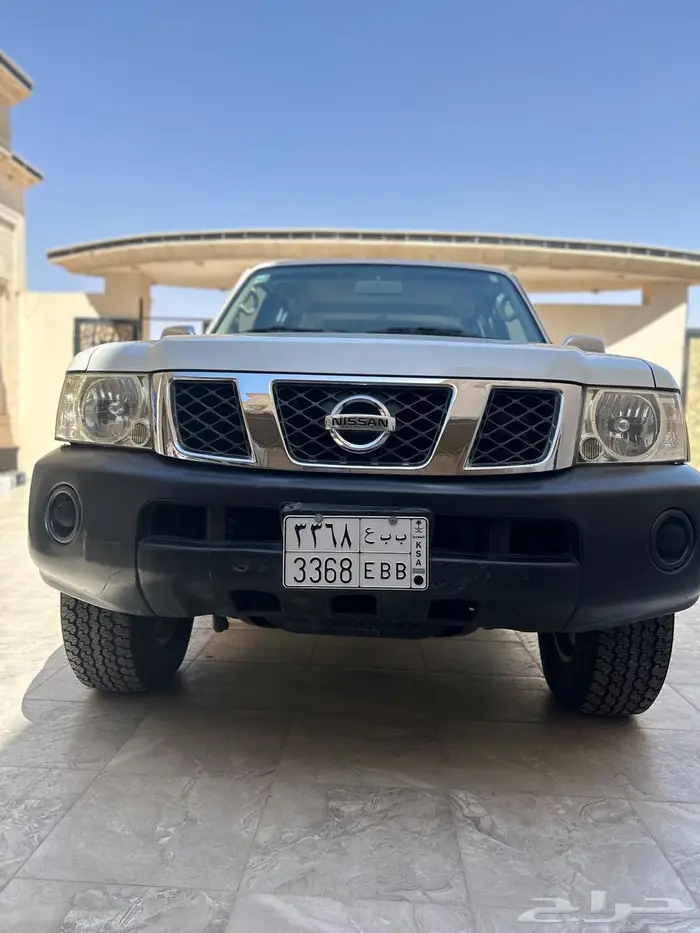 نيسان فتك 4800 مخزن((2010)) 3