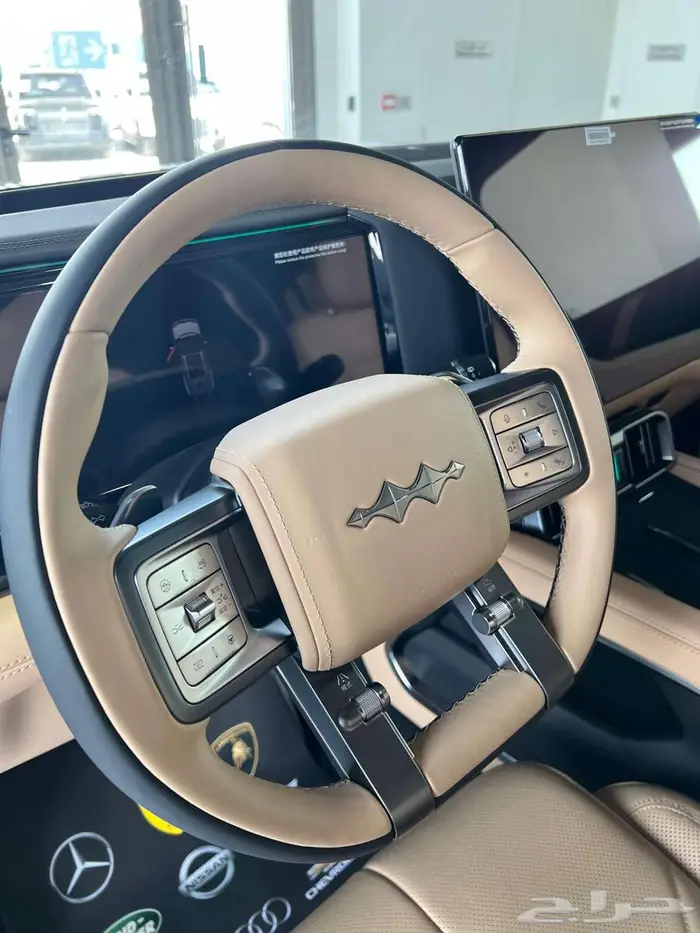 Leopard 8 flagship 2025 8