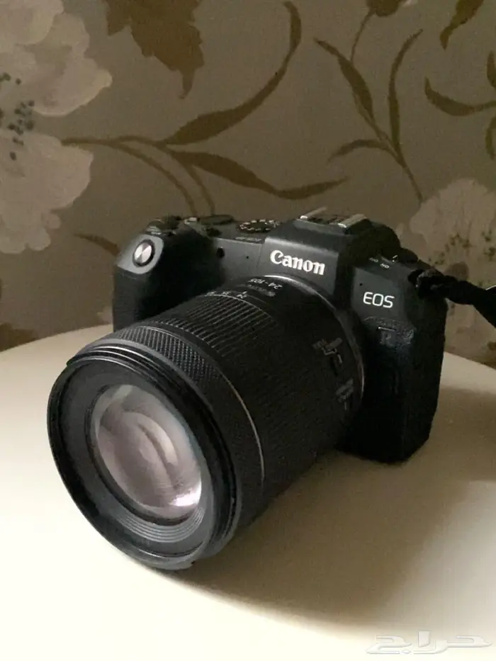 كاميرا كانون EOS RP مع عدسة RF 24-105mm 1