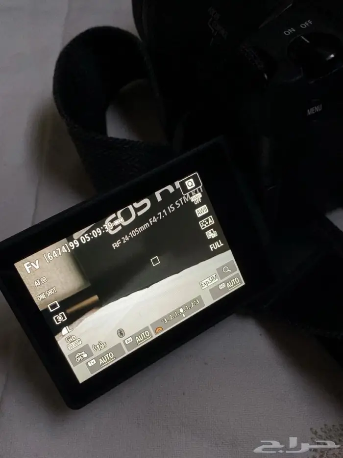 كاميرا كانون EOS RP مع عدسة RF 24-105mm 4