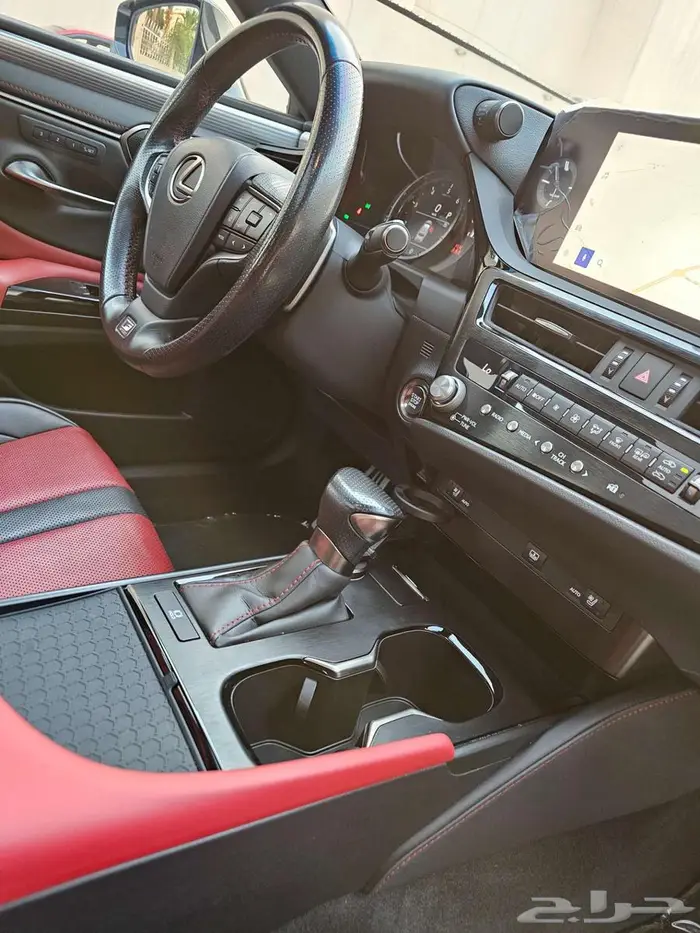لكزس ES 350 اف سبورت 2023 وكالة 4