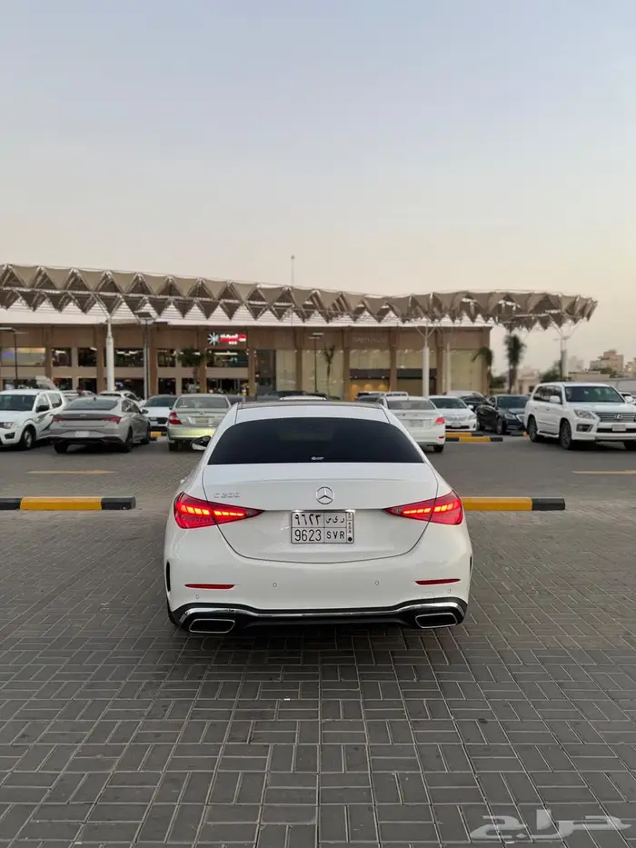 مرسيدس C200 2025 أصفار 1