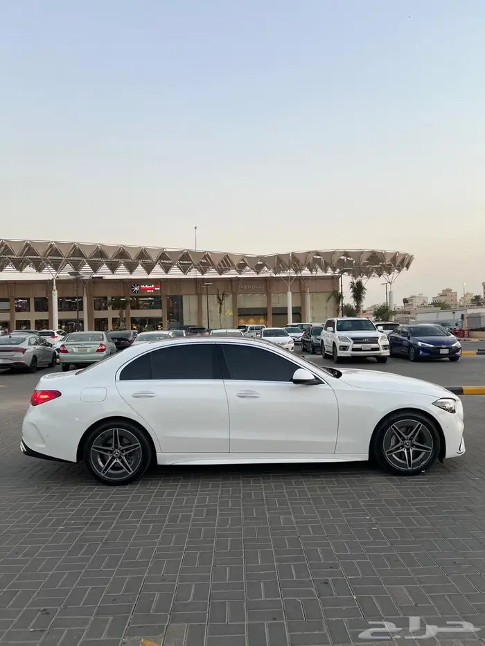 مرسيدس C200 2025 أصفار 2