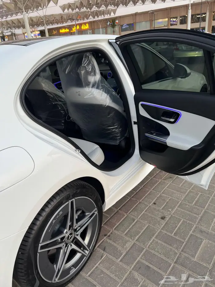 مرسيدس C200 2025 أصفار 24