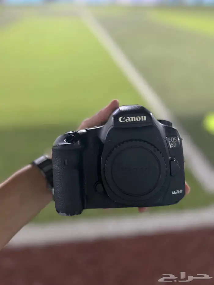 كاميرا كانون Eos 50 مارك mark 1vsith مع عدسة 124-105 mm 4