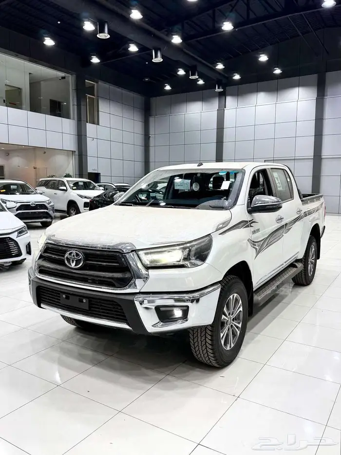 تويوتا هايلوكس غمارتين SGLX ديزل فل 2400 سعودي 2025 1