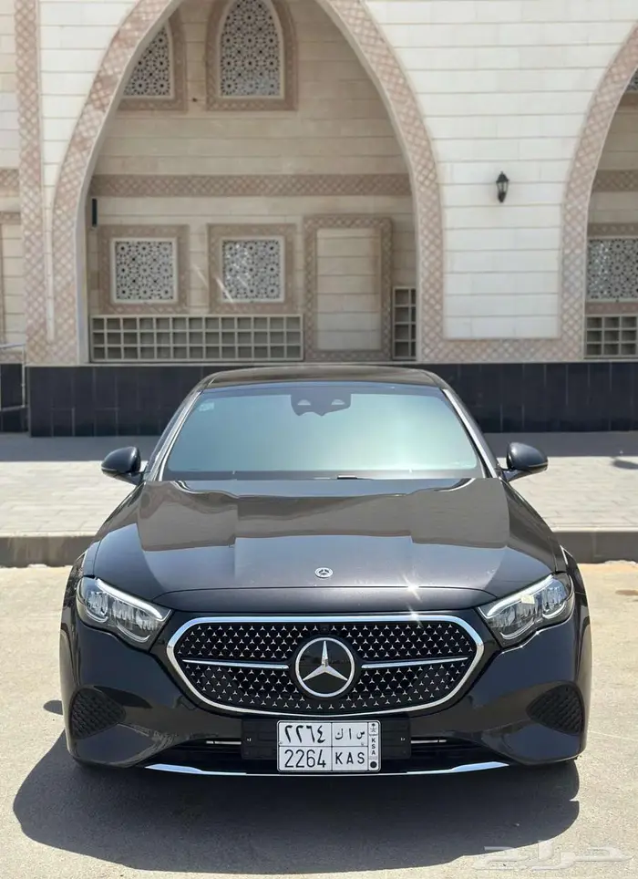 مرسيدس E200 3