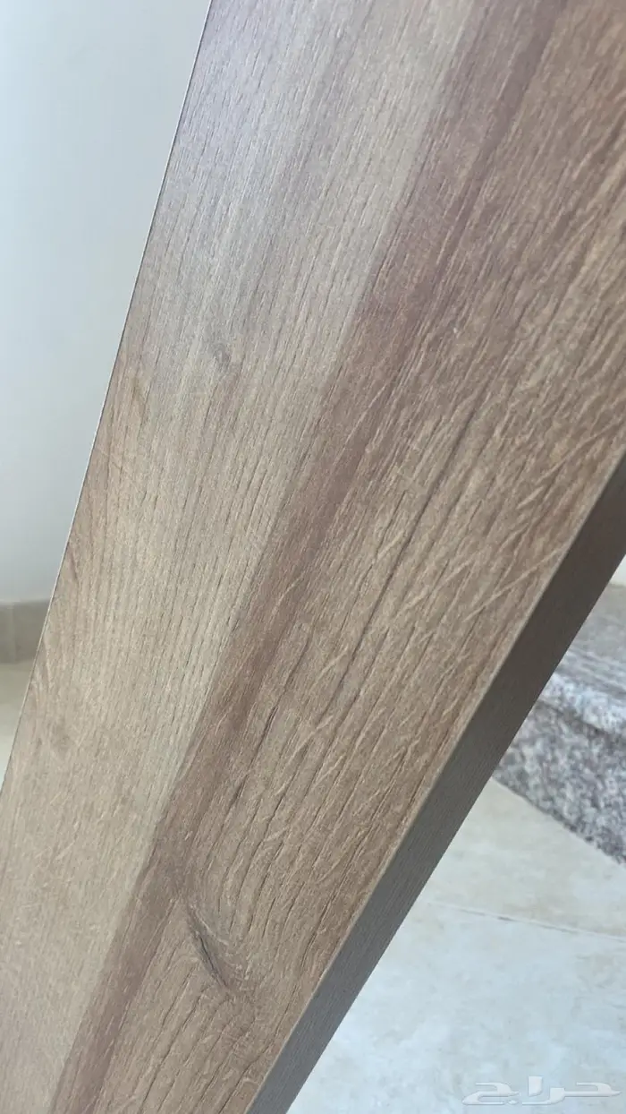 طاولة طعام دائرية أنيقة من هوم بوكس 8