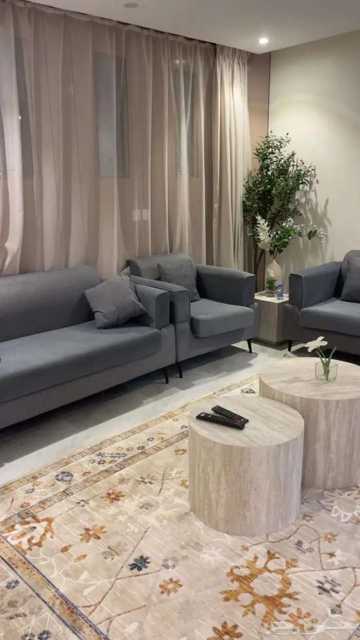 شقة فاخرة حي البديع خلف الراشد مول بالشهر 6