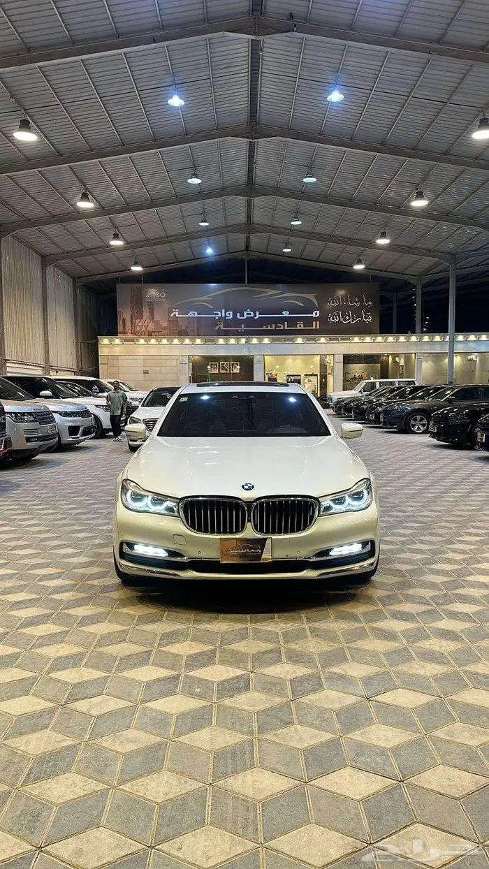 بى ام دبليو 2018 LI730 0
