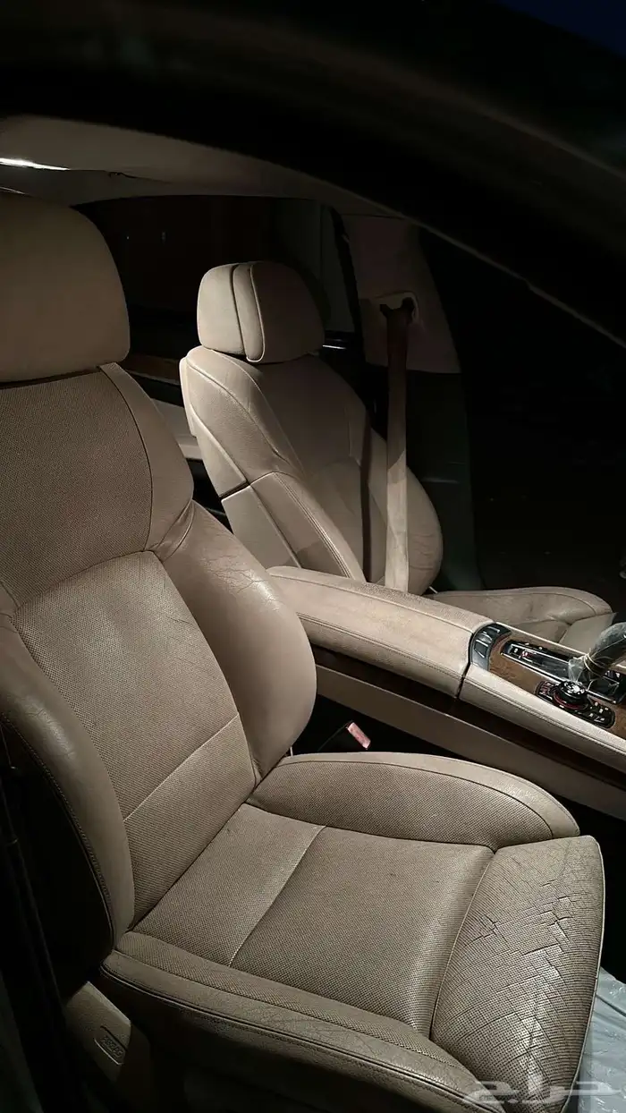 بي ام 740 Li موديل 2010 فل كامل 9