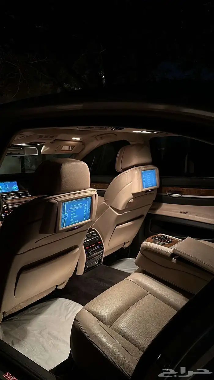 بي ام 740 Li موديل 2010 فل كامل 6