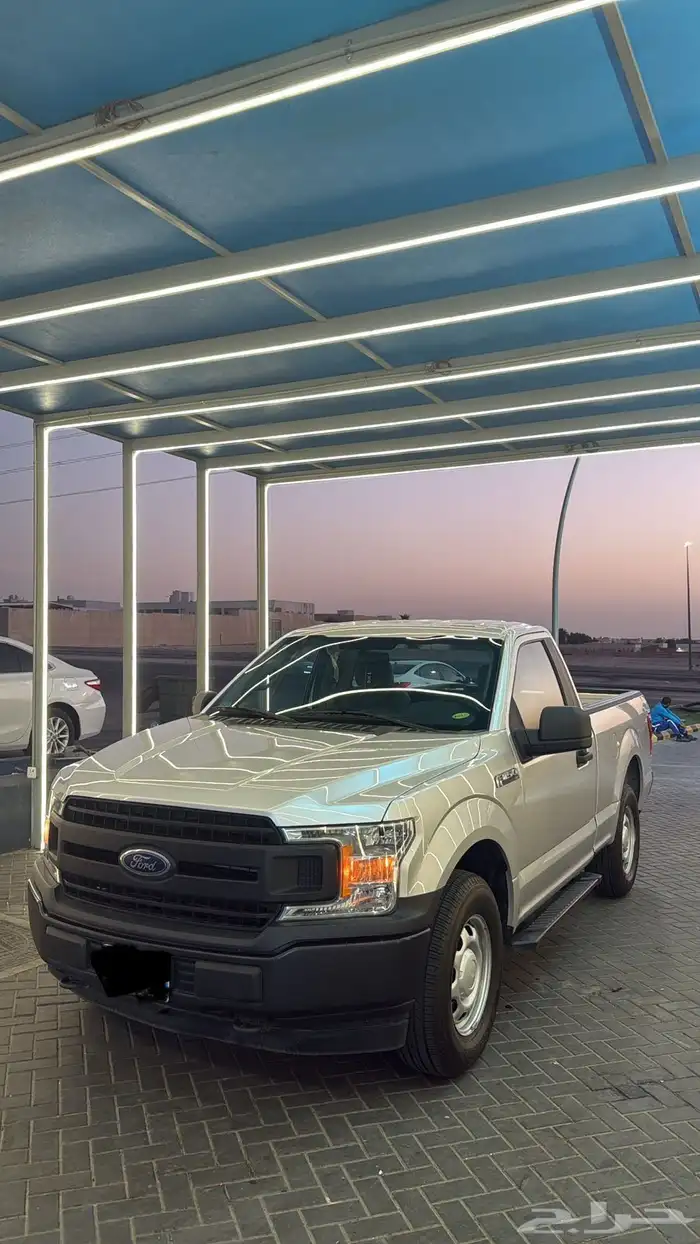 فورد F150 ( سته سلندر ) بدون دبل شبة وكالة ممشى قليل 1