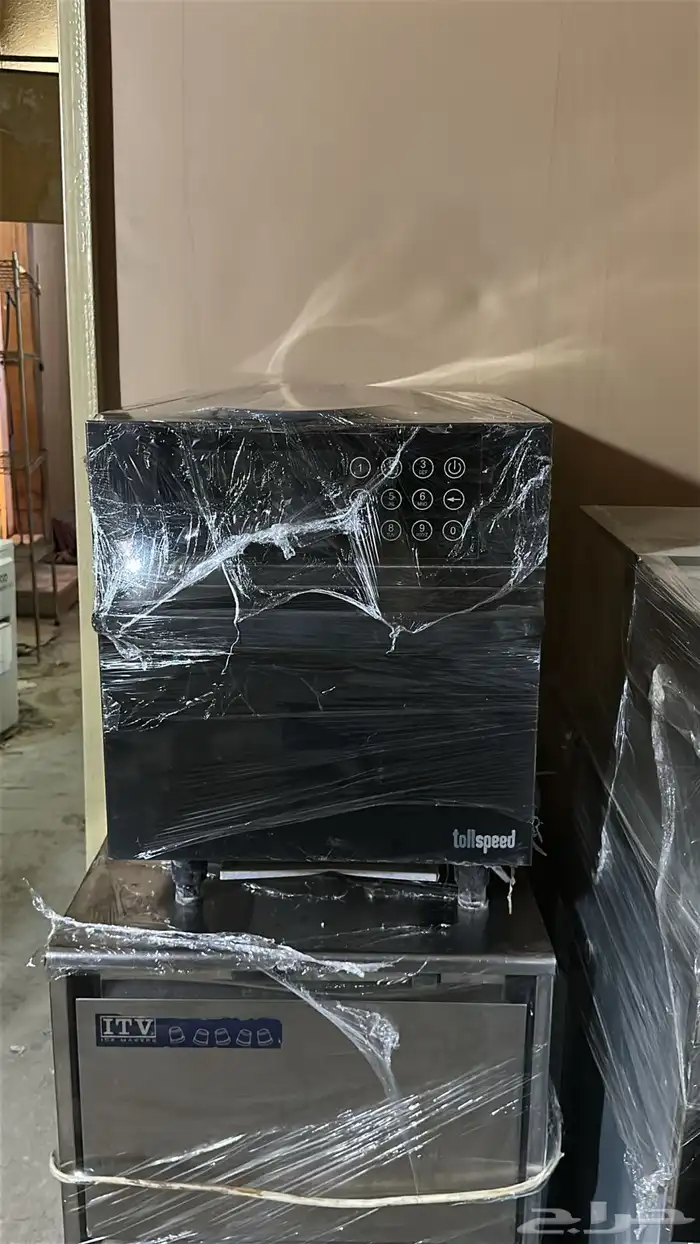 عدة مطابخ مطاعم مستعملة للبيع ثلاجات طاحونة قهوة وغيرها 3