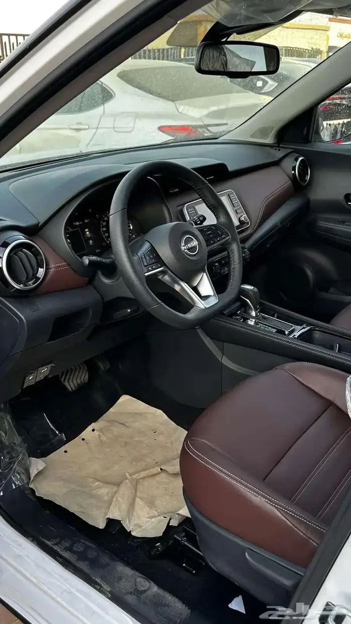 نيسان كيكس SL فل كامل 2024 لدى الخضر للسيارات 8