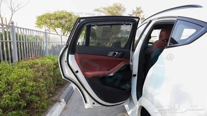 بي ام دبليو x6 XDrive 2025 خليجي اصفار مع ضمان الوكيل 26